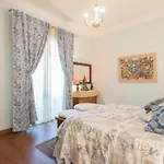 Luxury In Center Апартаменты